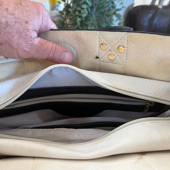 LIVI - look alike to Tory Burch bag. Vegan leather with studs. - Picture 3 of 4